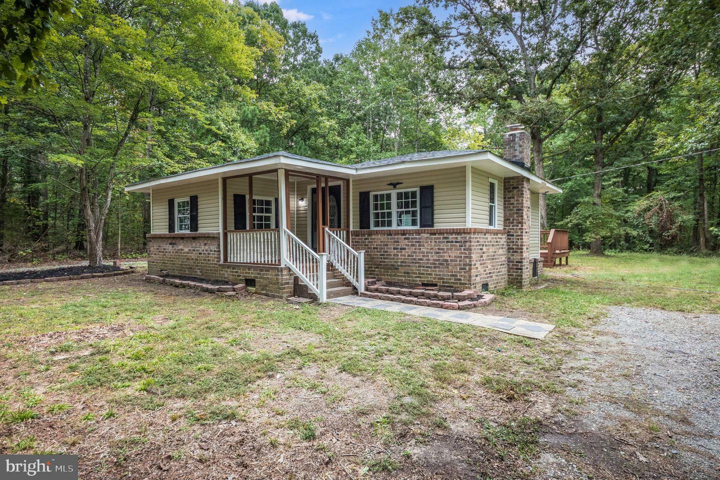 Property Photo:  17360 Hewlett Road  VA 23015 