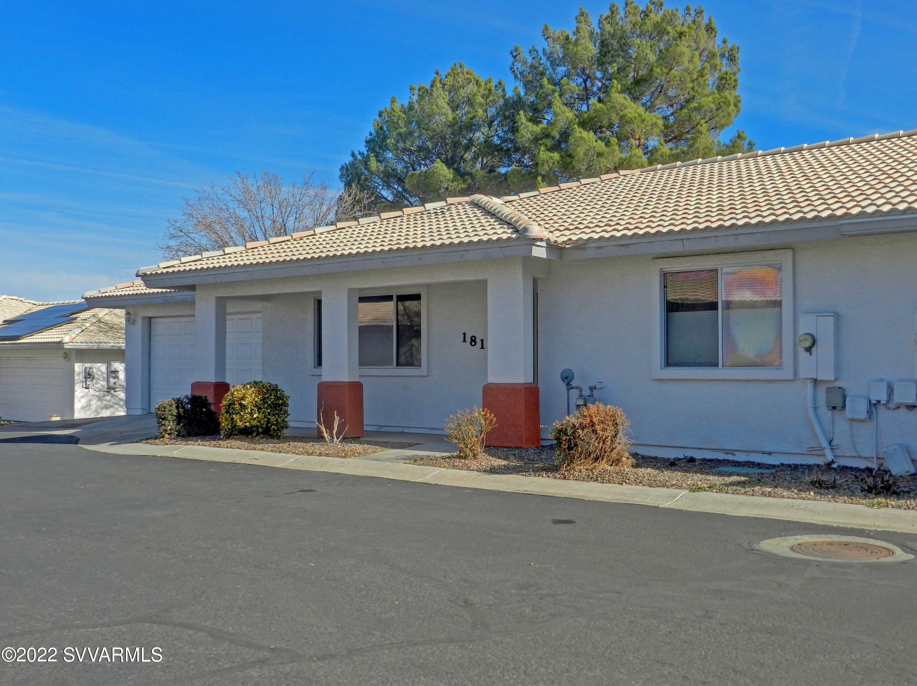 Property Photo: 181 S 8th Place AZ 86326