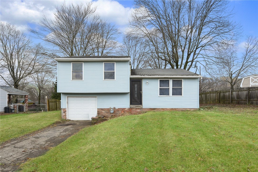 Property Photo:  104 Magnolia Drive  PA 15009 