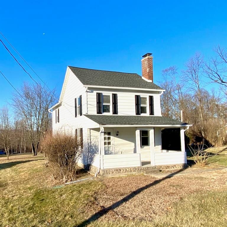 Property Photo:  424 Springfield Drive  PA 18013 