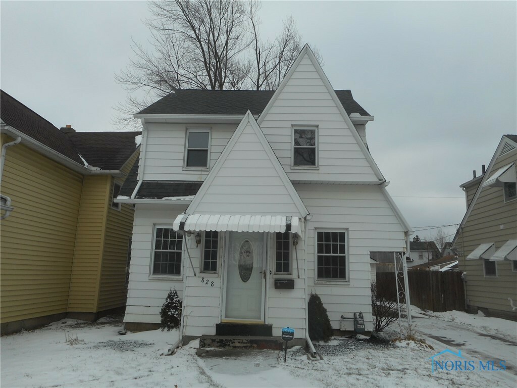 Property Photo:  828 Bricker Avenue  OH 43608 