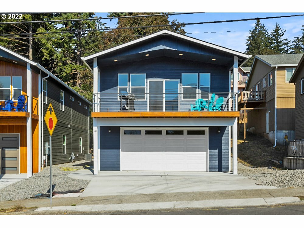 Property Photo:  531 NW Vancouver Ave  WA 98648 