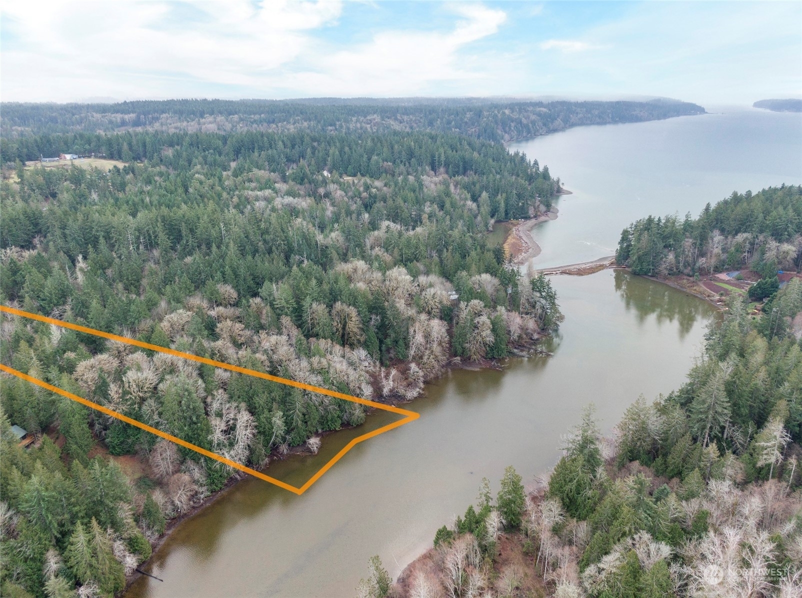 Property Photo:  5900 Xxx Reynolds Road NW  WA 98394 