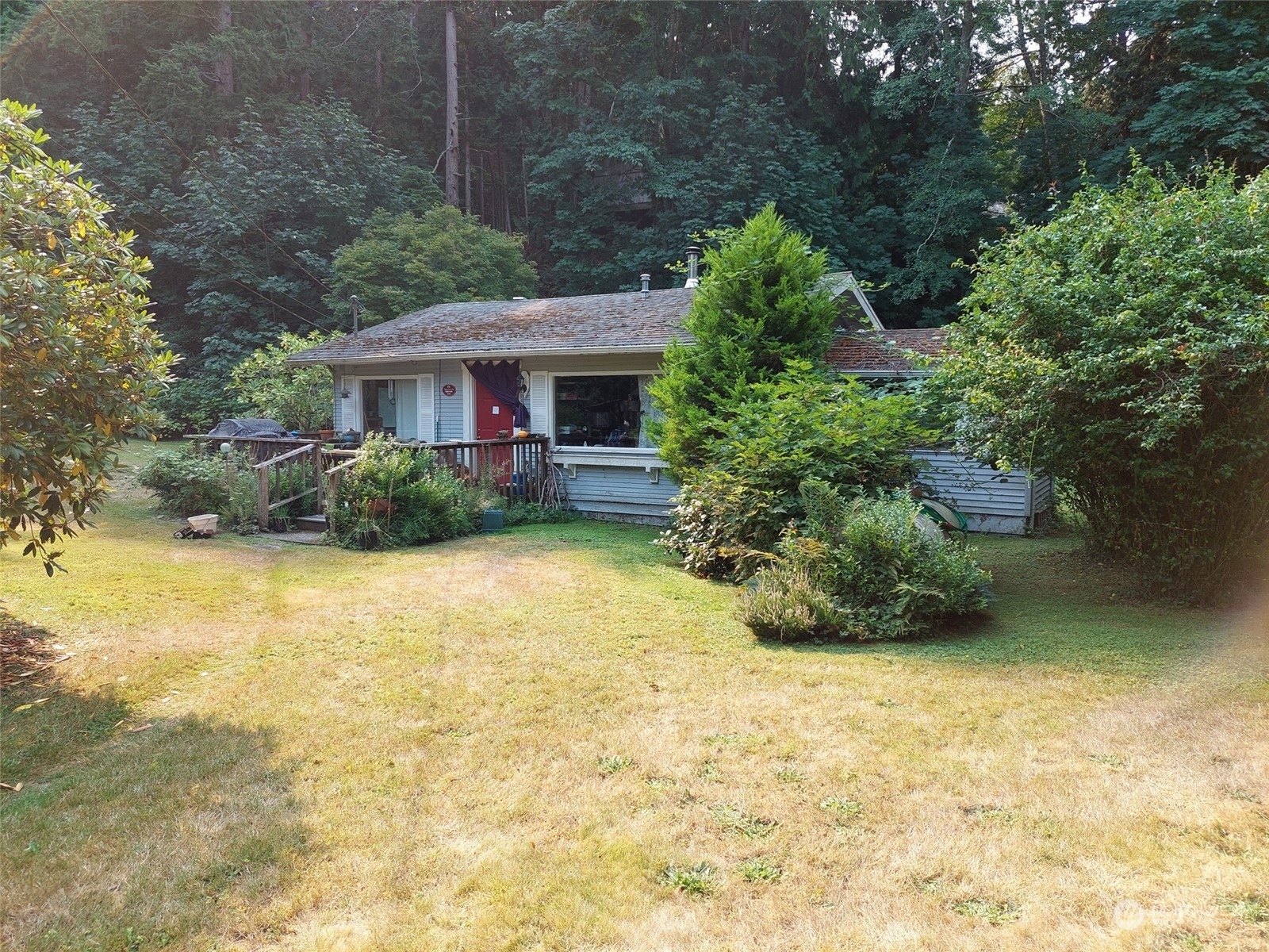Property Photo: 1904 Rainier Avenue WA 98229