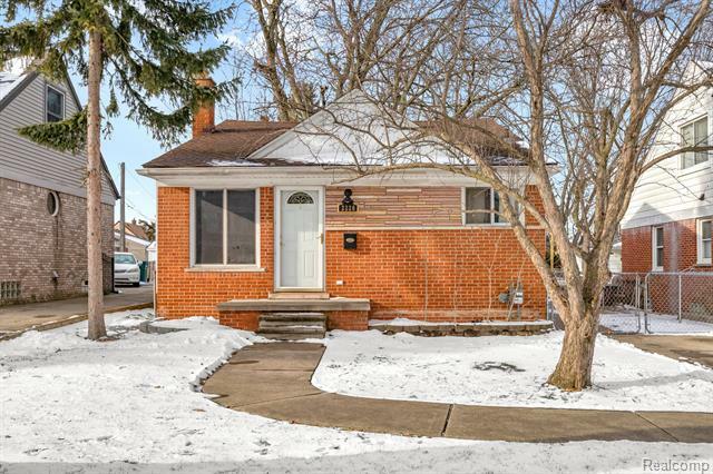 Property Photo:  2220 Cornell Street  MI 48124 