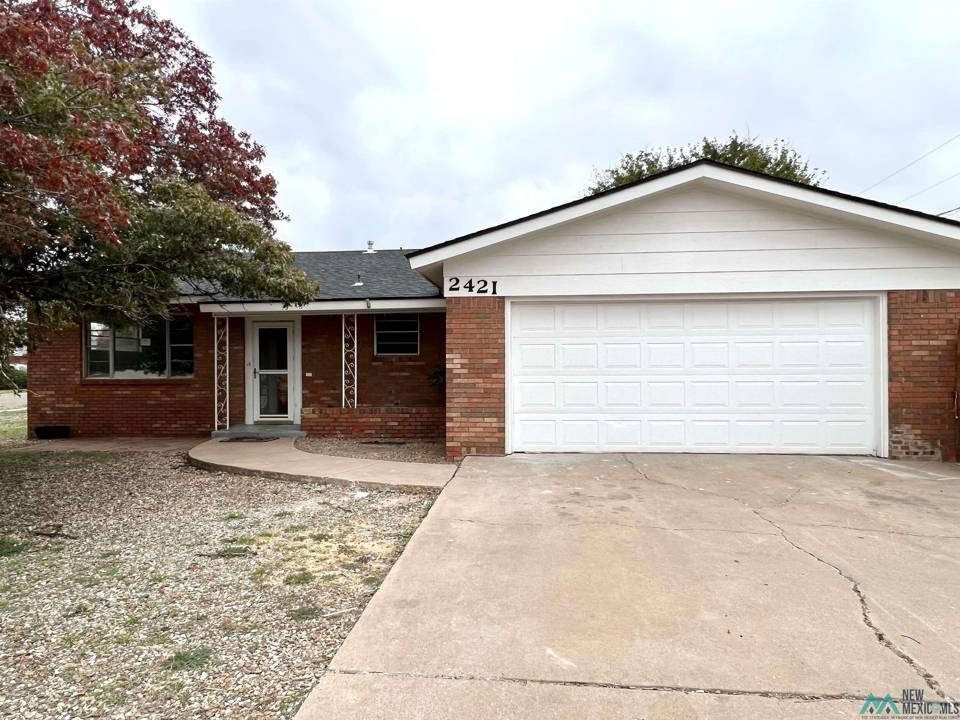 Property Photo: 2421 Duckworth Avenue NM 88101