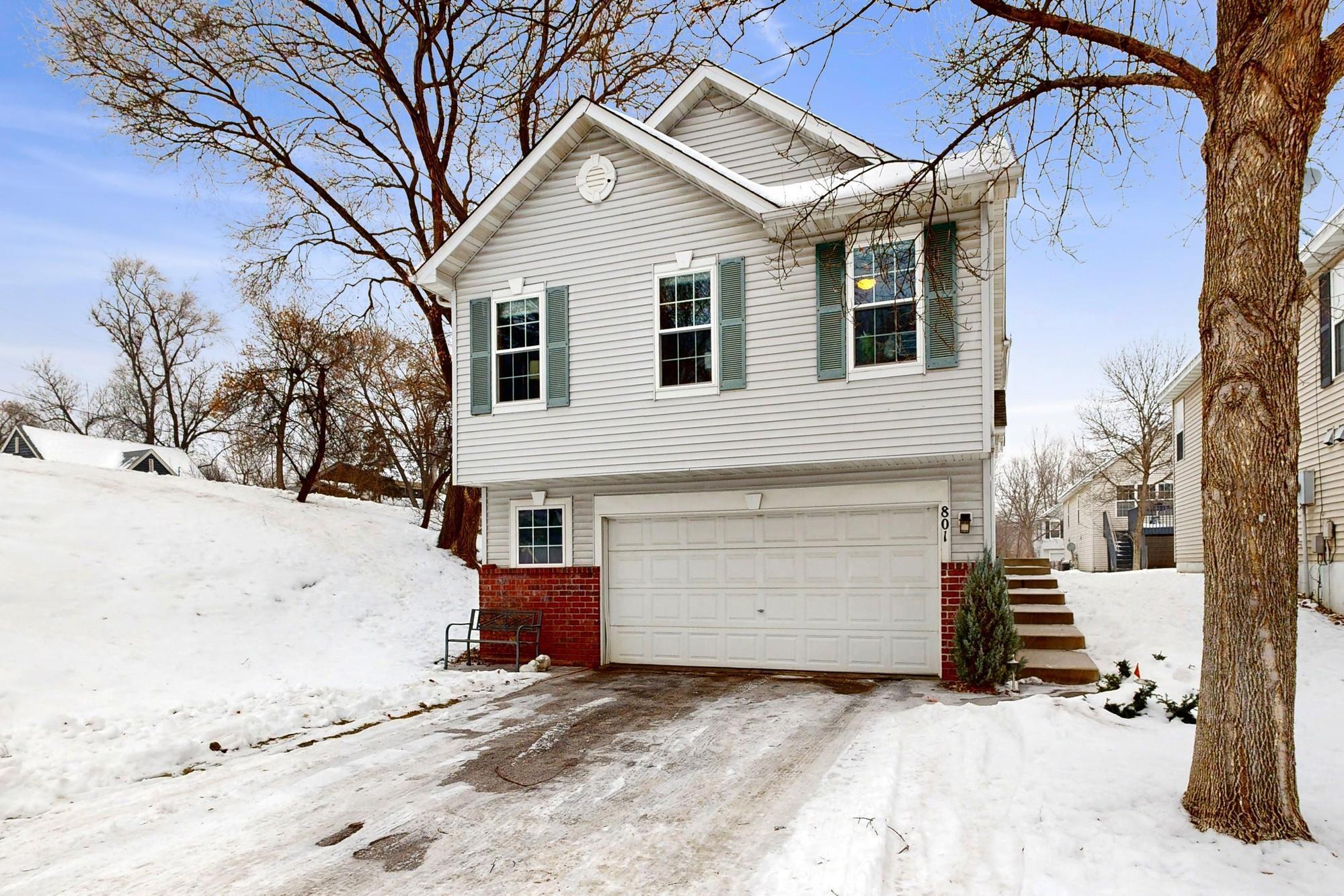 Property Photo: 801 Cameron Court MN 55343