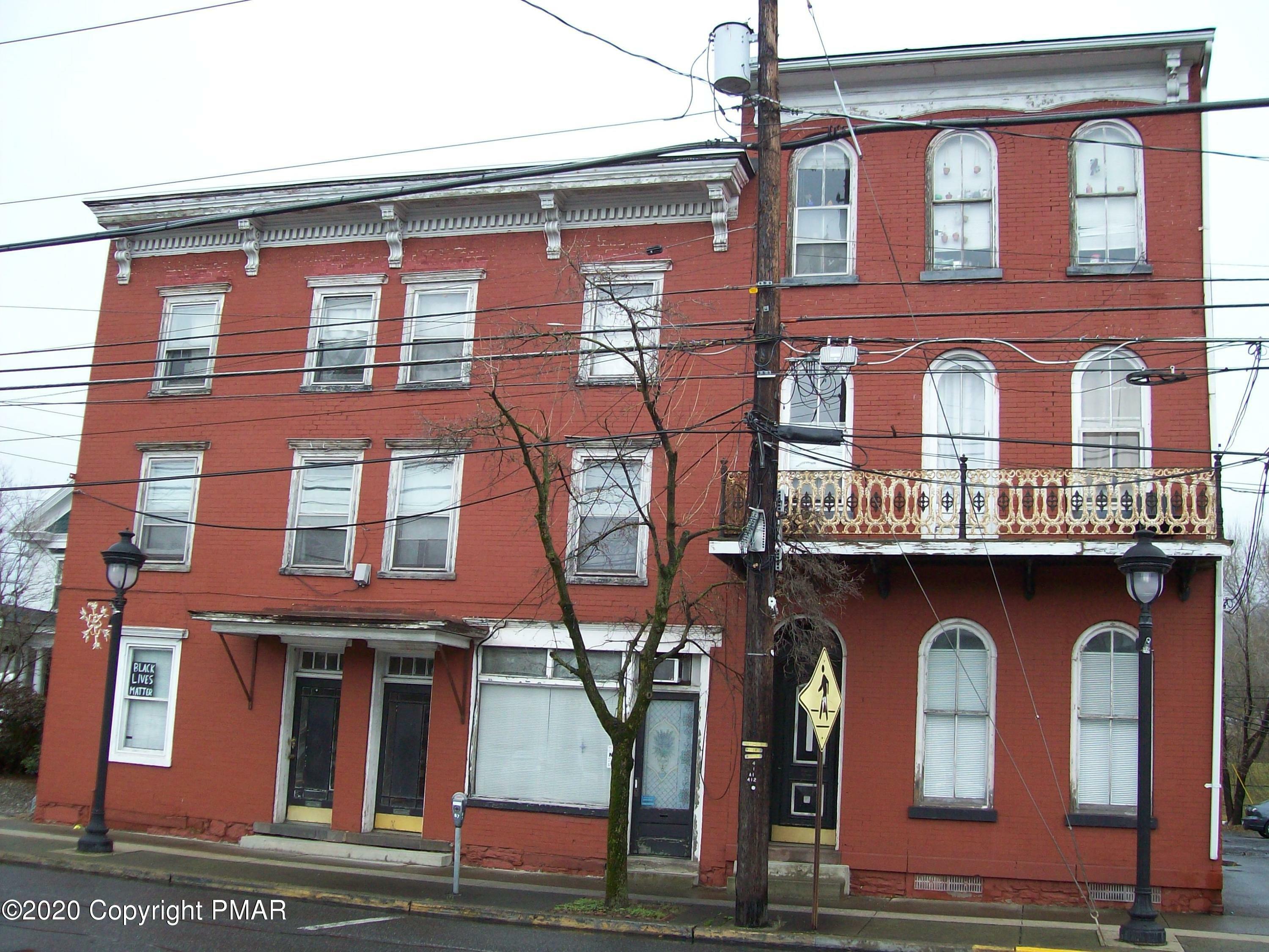 Property Photo:  405 Main St #2  PA 18360 