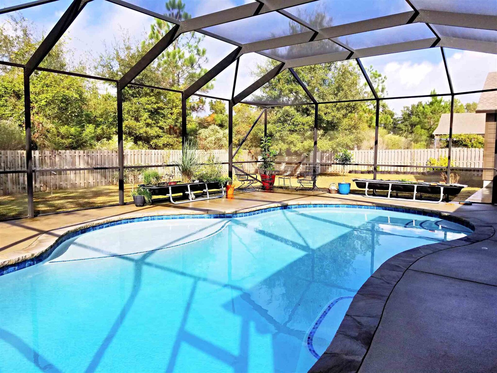 Property Photo: 2633 Tulip Hill Rd FL 32571