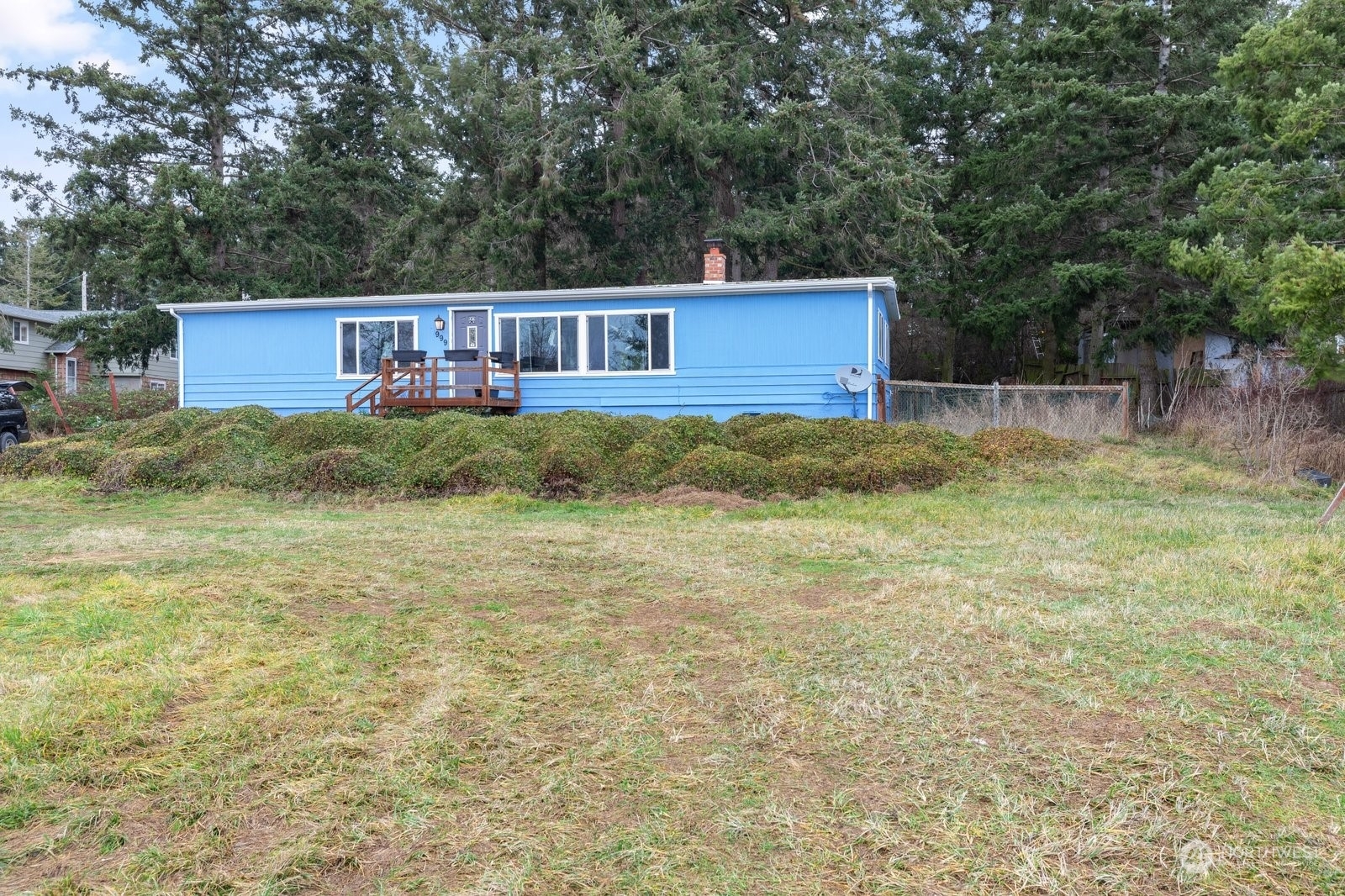 Property Photo:  999 Donald Avenue  WA 98277 