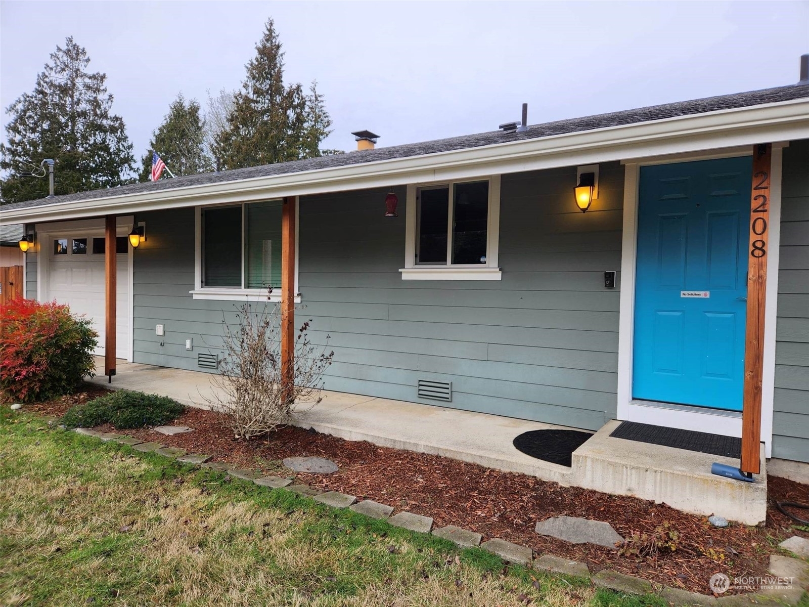 Property Photo:  2208 NW Clinton Avenue  WA 98370 