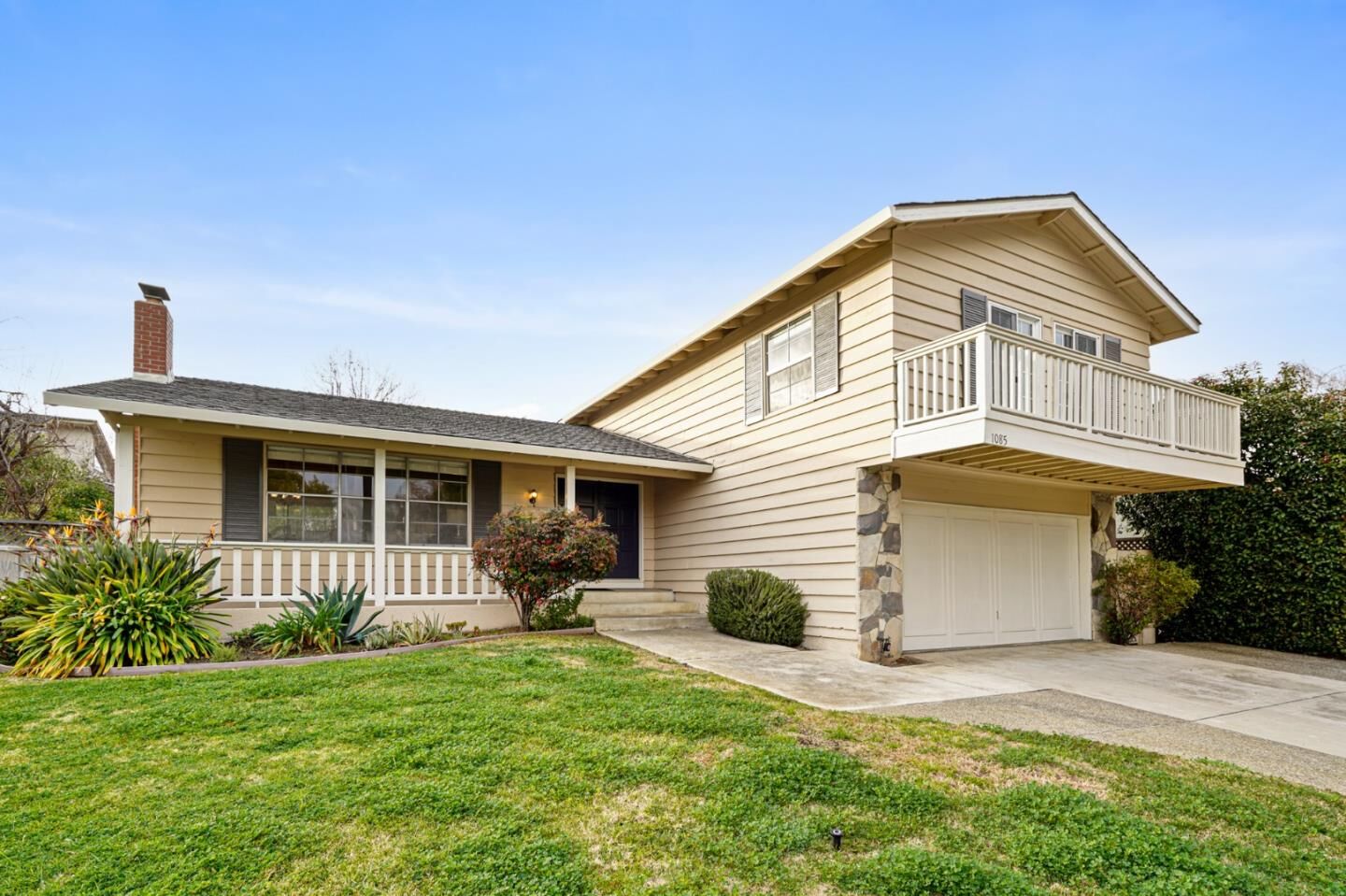 Property Photo:  1085 Sargent Drive  CA 94087 
