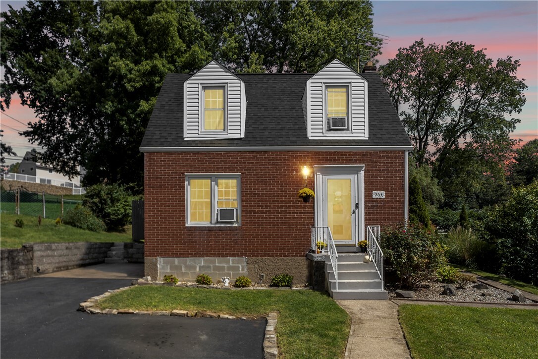 Property Photo: 263 Lynn Dr. PA 15236