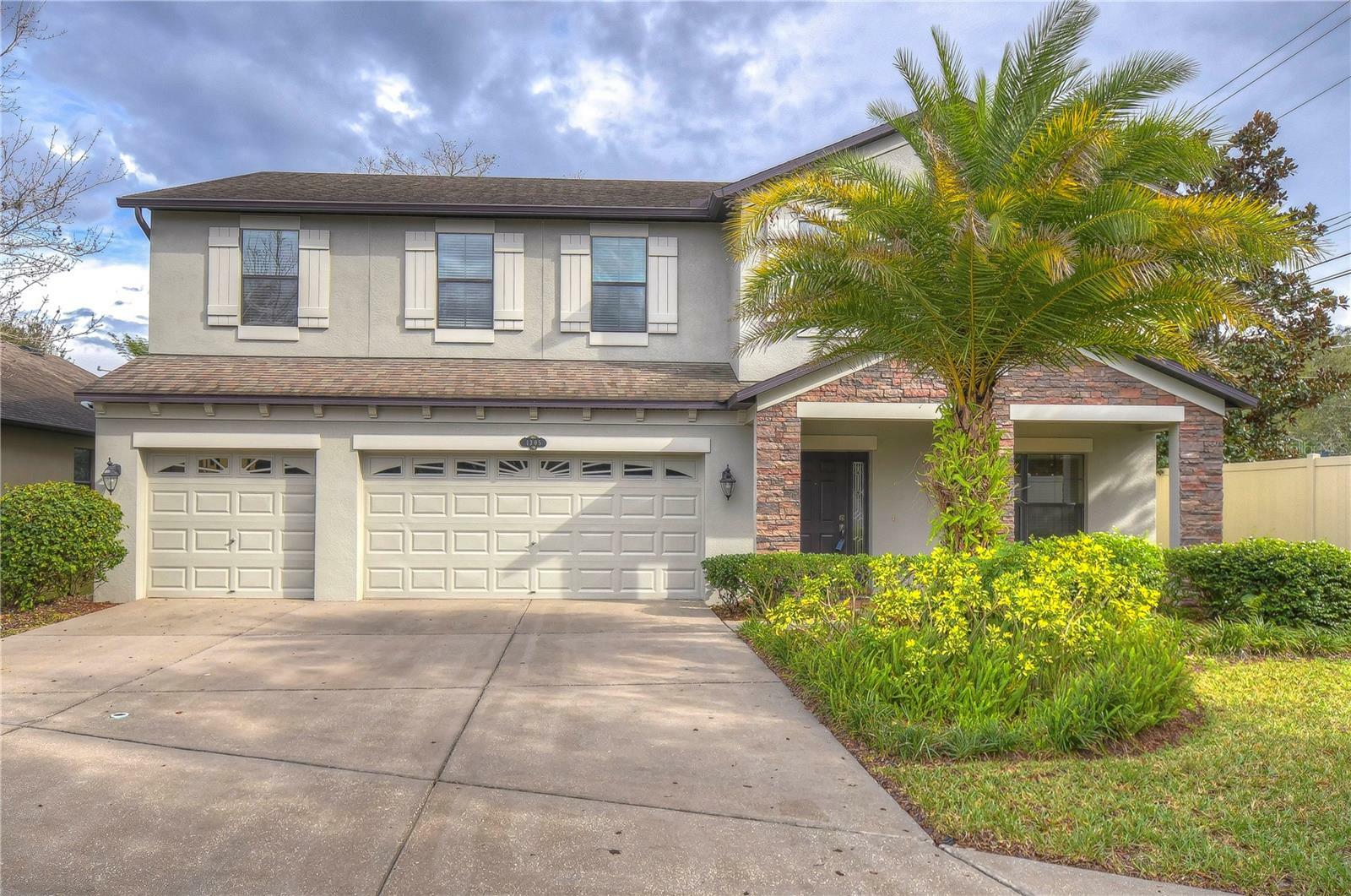 Property Photo:  1305 Garden Stone Lane  FL 33510 