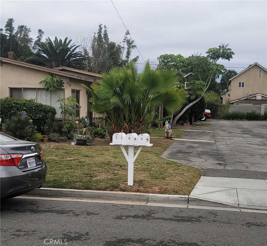 Property Photo:  241 Costa Mesa  CA 92627 
