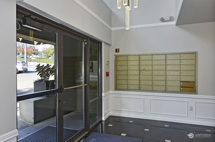 Property Photo: 3300 Meridian Avenue N 312 WA 98103