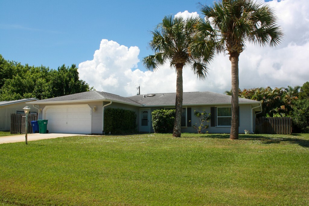 Property Photo:  272 Dock Avenue  FL 32958 