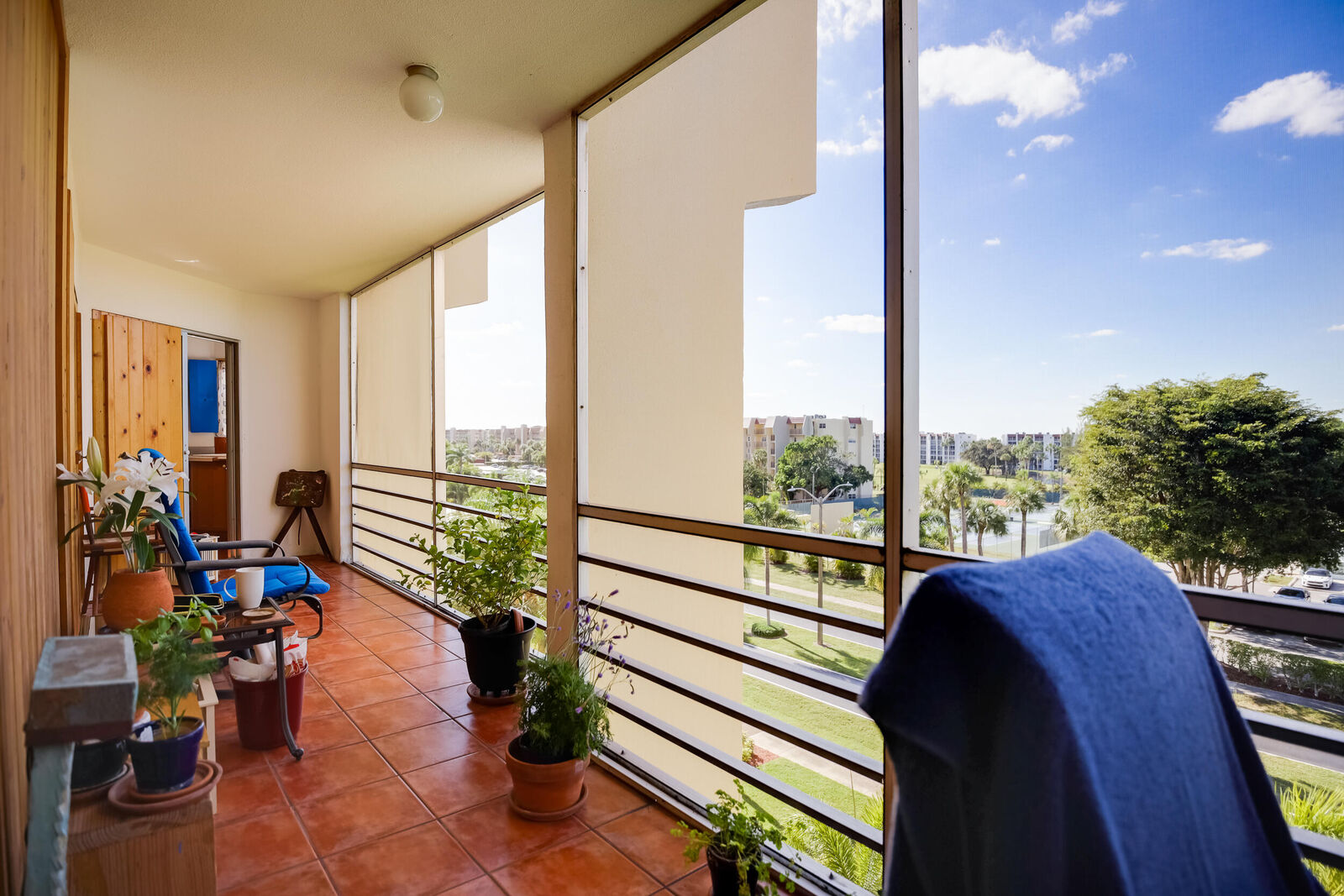 Property Photo:  3590 Via Poinciana 511  FL 33467 