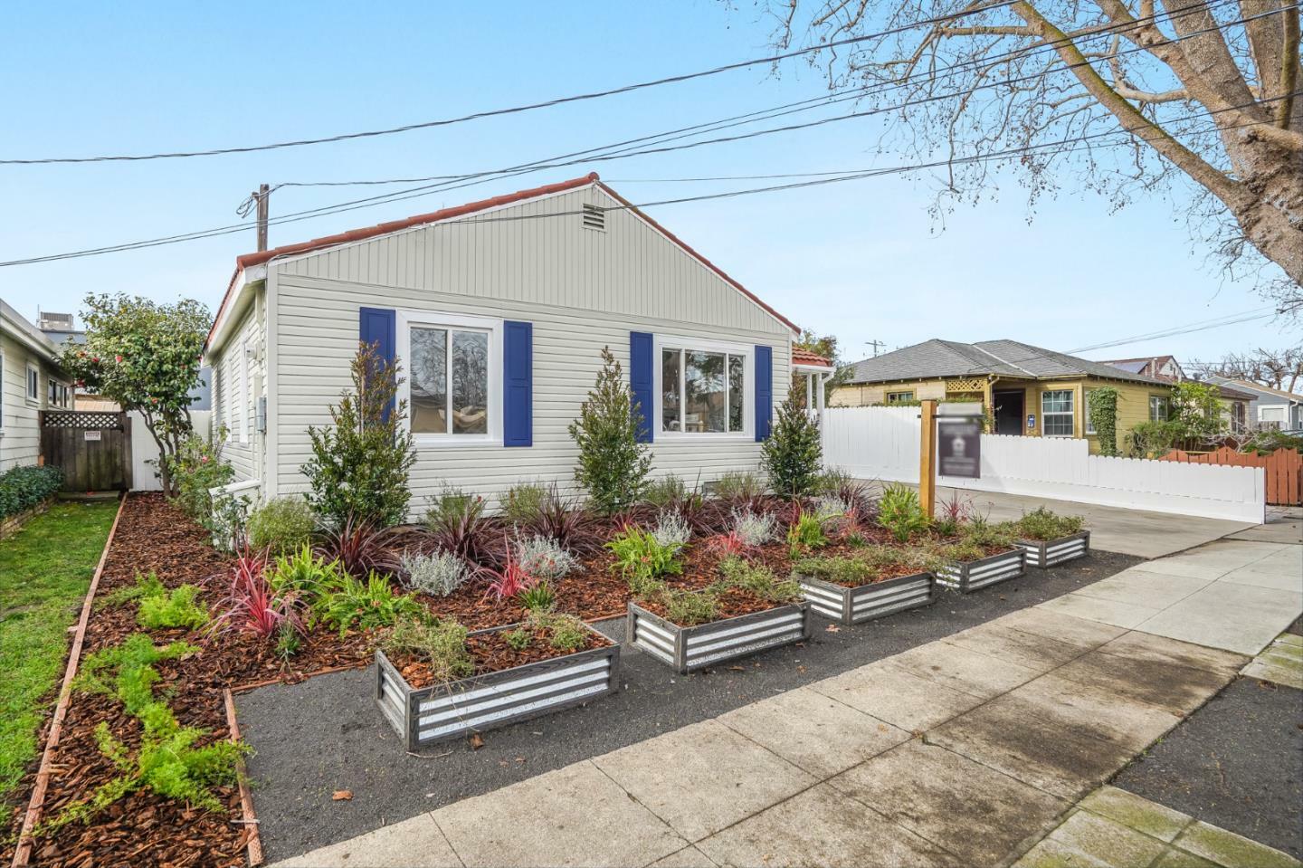 Property Photo:  14 South Kingston Street  CA 94401 