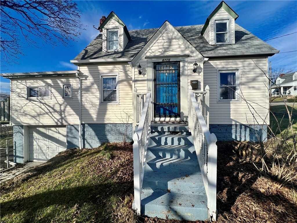 Property Photo: 6726 Elmwood Ave PA 15122