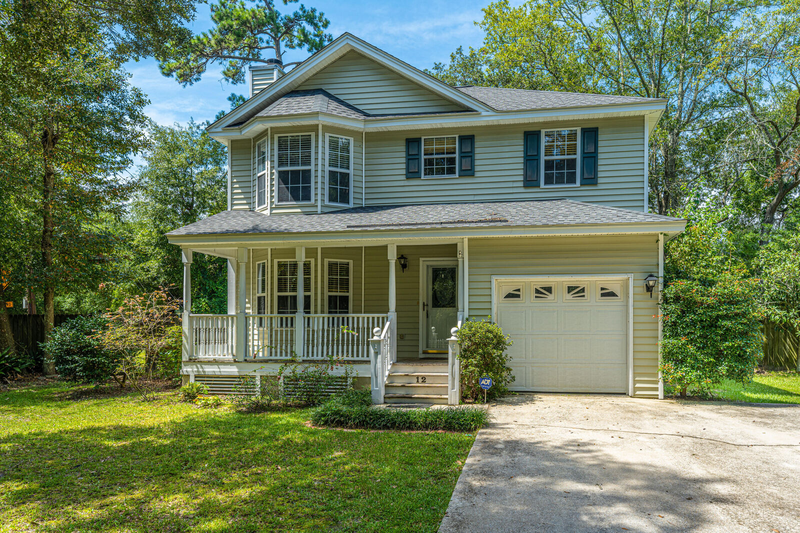 Property Photo: 12 Latham Circle SC 29407