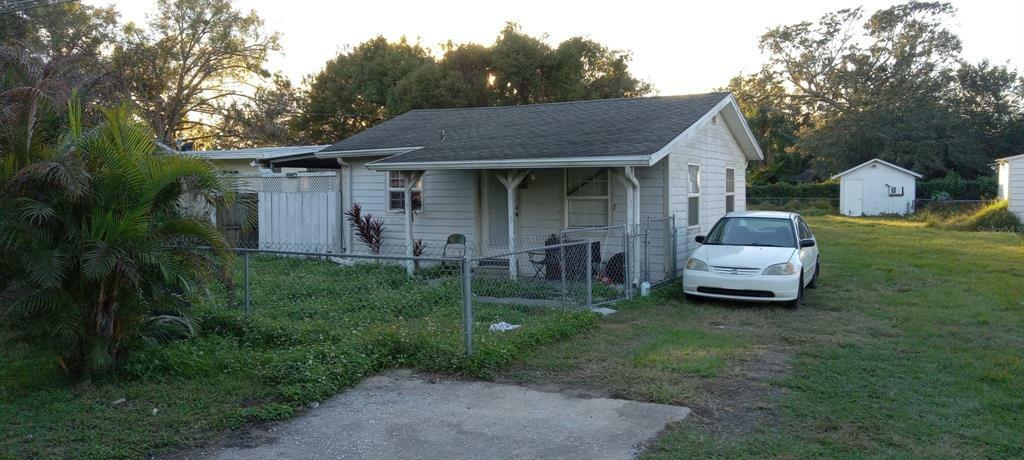 Property Photo:  3918 Bayview Drive  FL 32806 