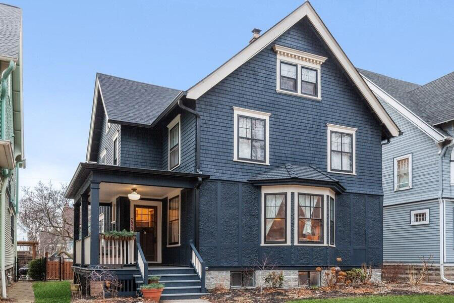 Property Photo: 2923 N Prospect Ave WI 53211