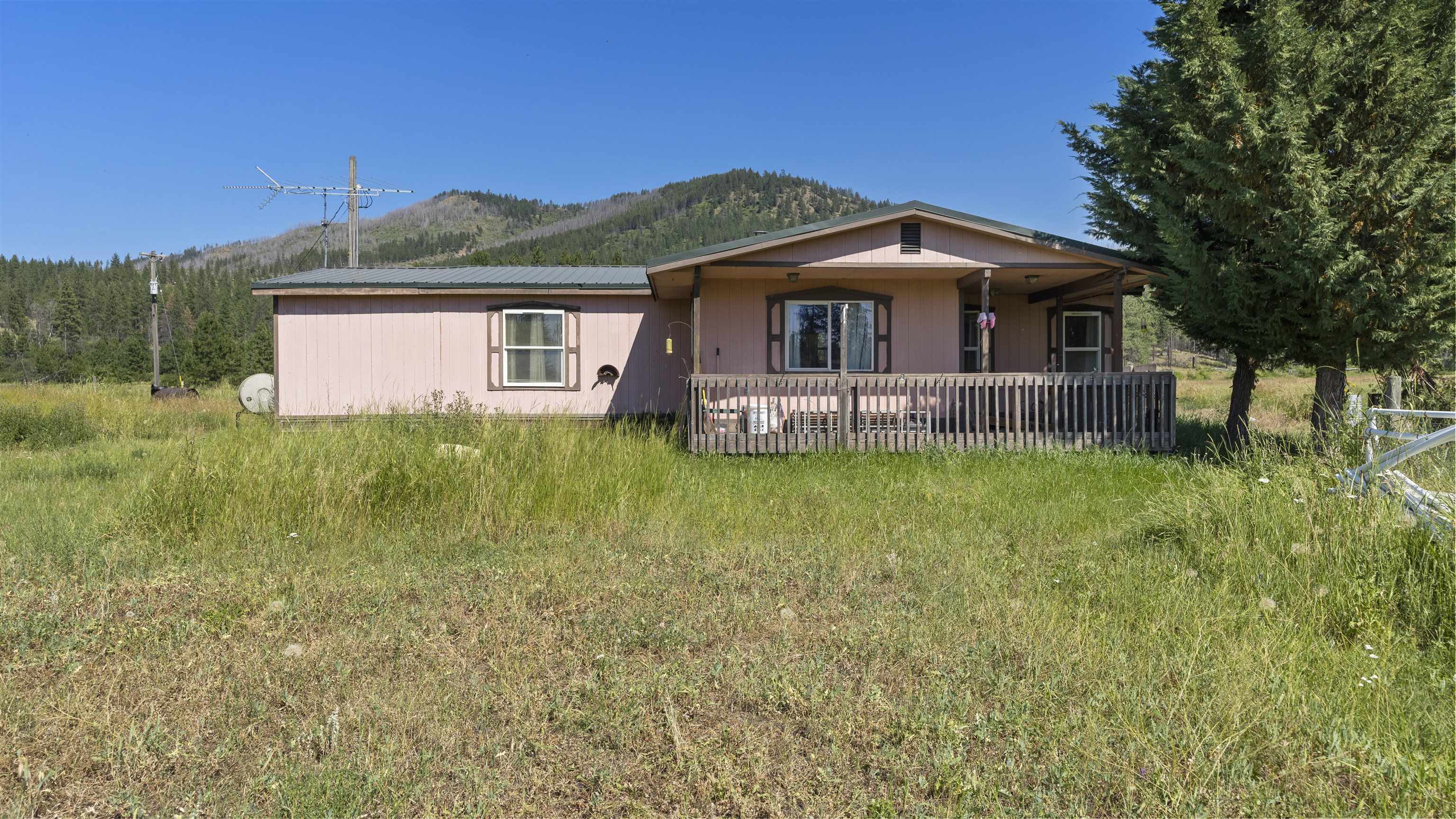 Property Photo: 6171 C Coyote Canyon Rd WA 99129