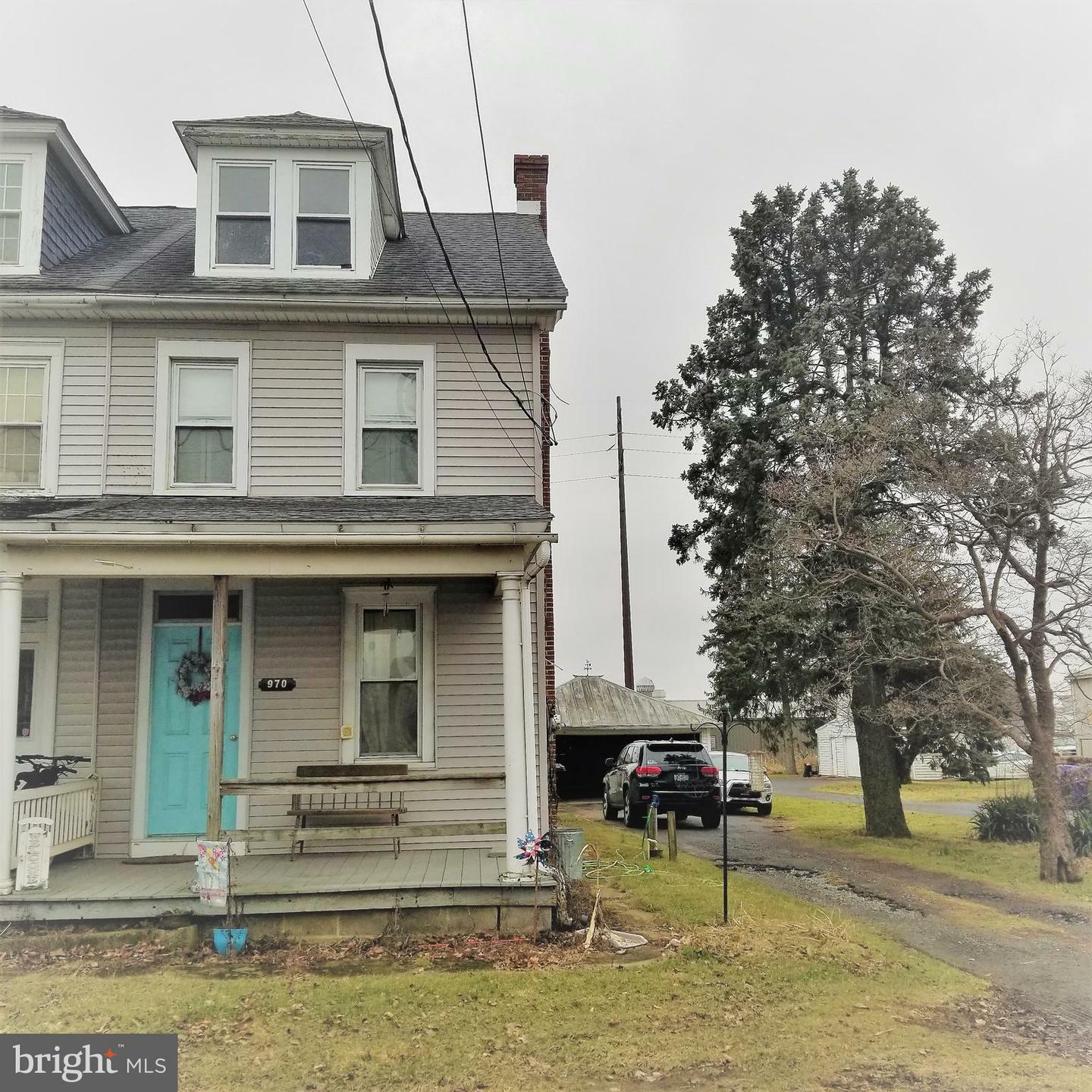 Property Photo:  970 W Main Street  PA 17557 