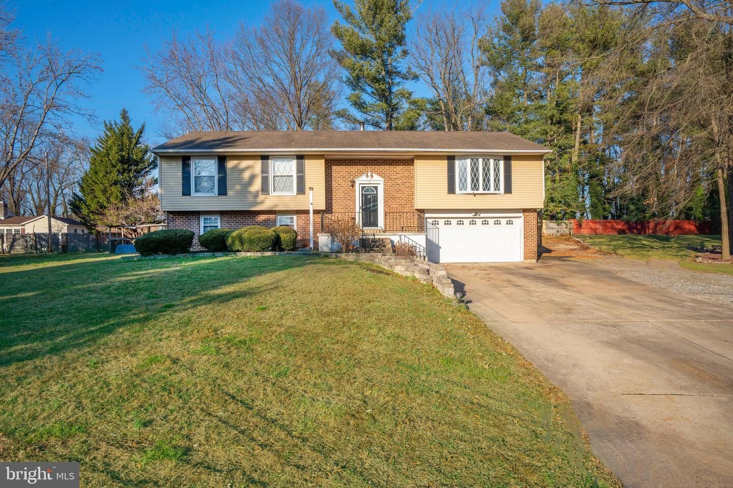 Property Photo:  5 Gloria Court  DE 19701 