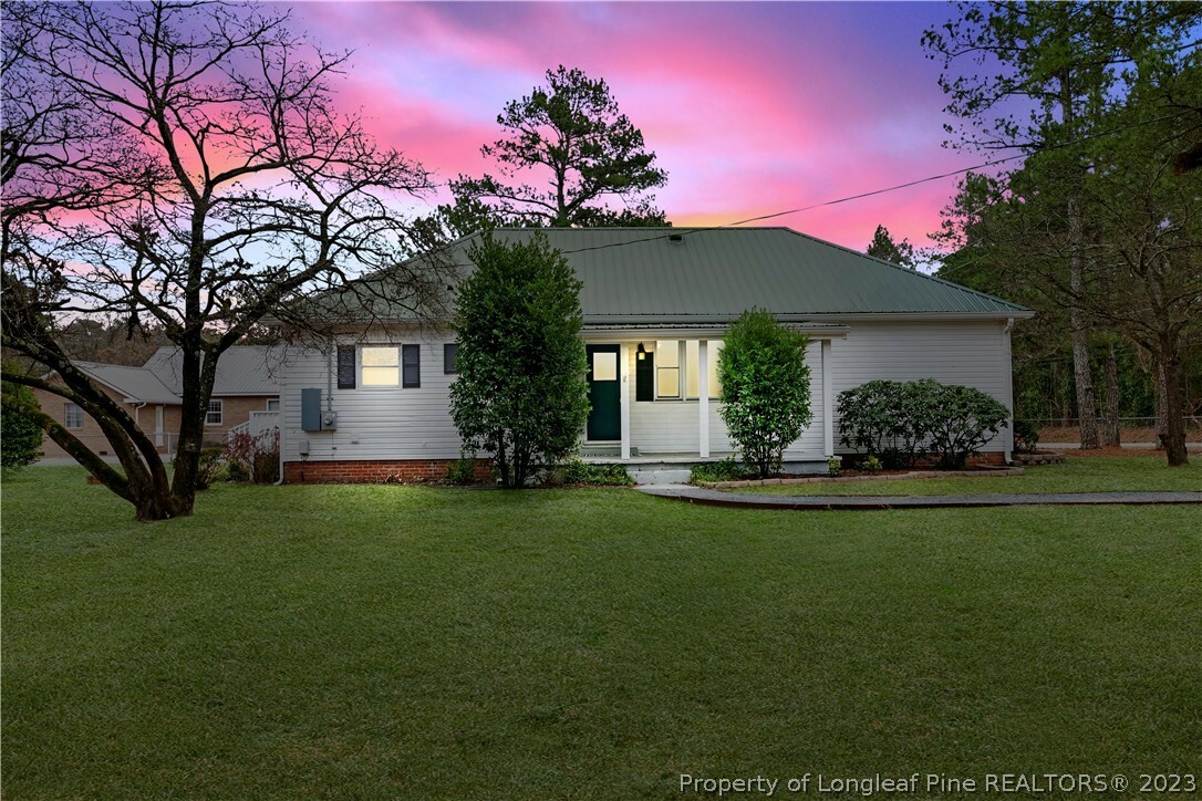 Property Photo:  704 Saunders Avenue  NC 28315 