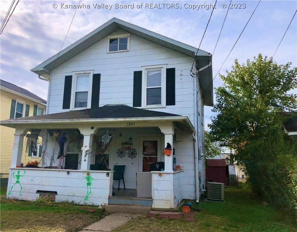 Property Photo: 1207 Payne Avenue WV 25064
