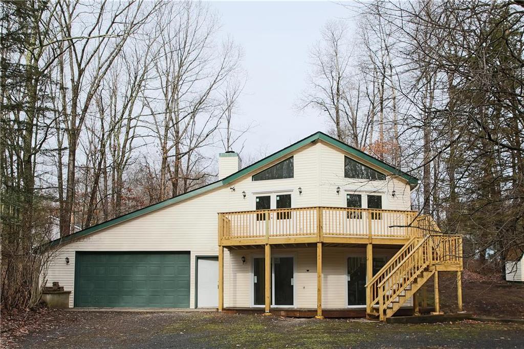 Property Photo:  216 El Do Lake Drive  PA 18058 