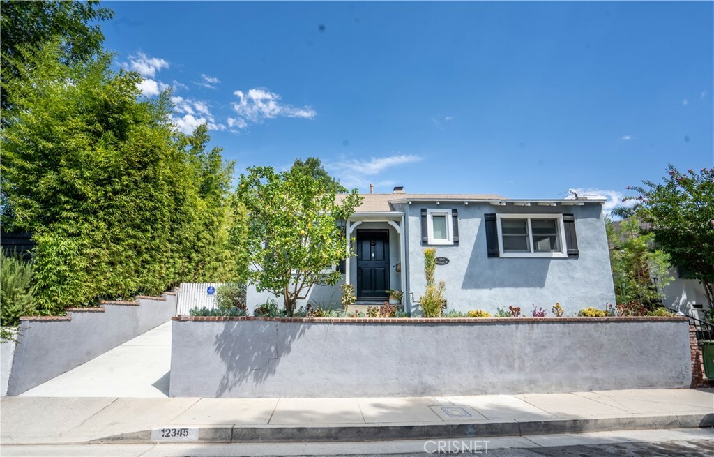 Property Photo:  12345 Valleyheart Drive  CA 91604 