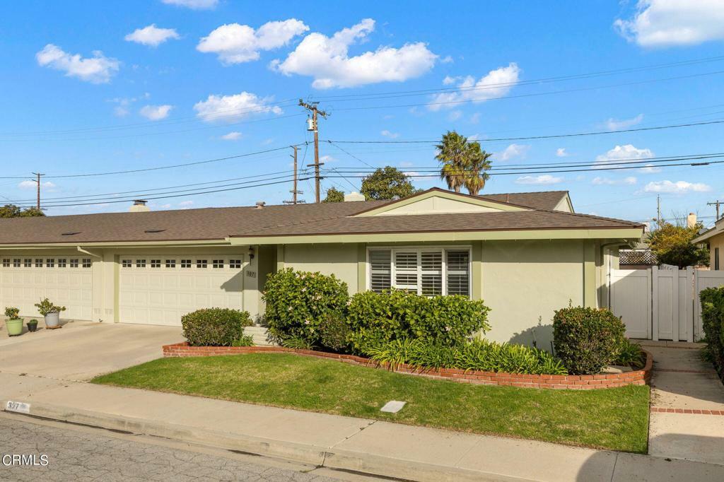 Property Photo: 307 E Garden Green CA 93041