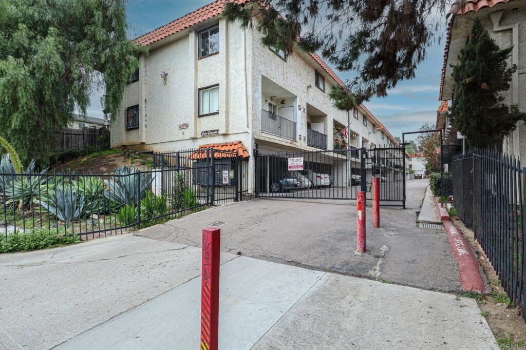 Property Photo:  4410 Delta Street 27  CA 92113 