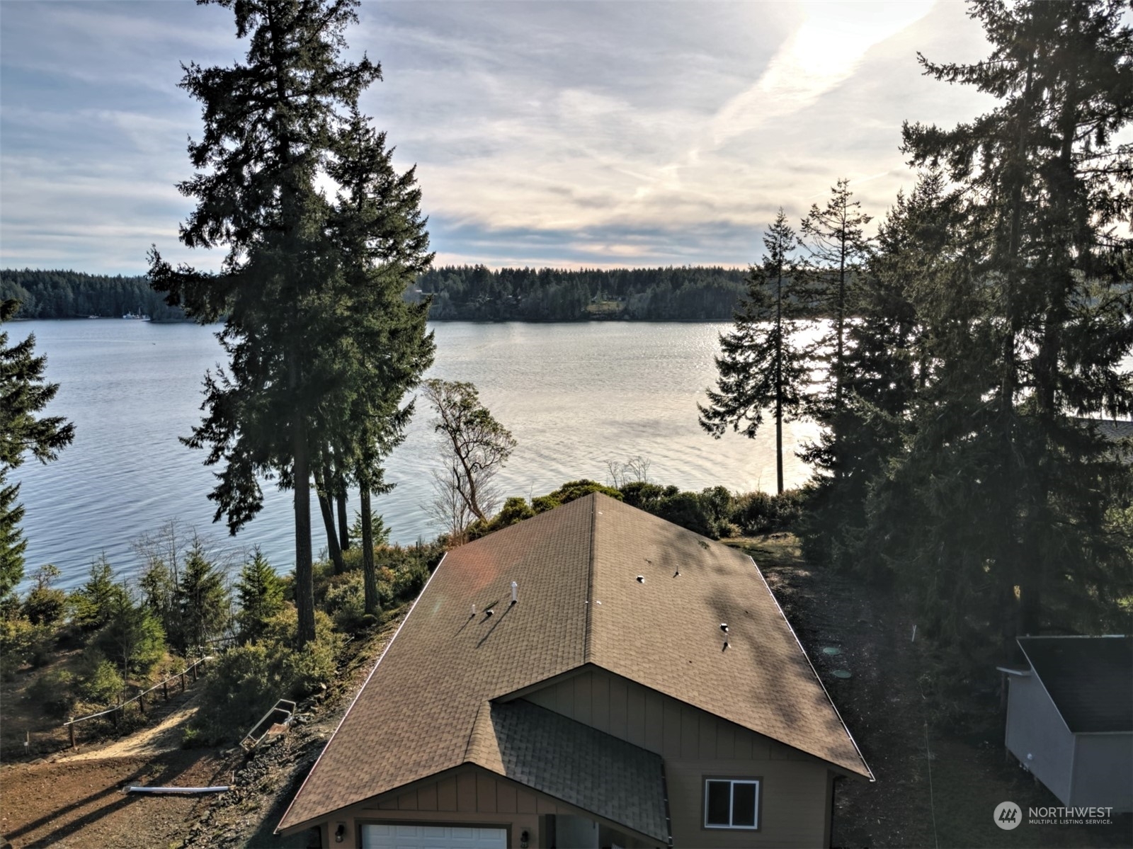 Property Photo:  331 E Robbins Road  WA 98546 