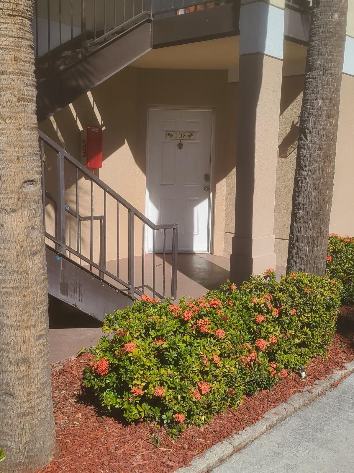 Property Photo:  815 W Boynton Beach Boulevard 1-108  FL 33426 