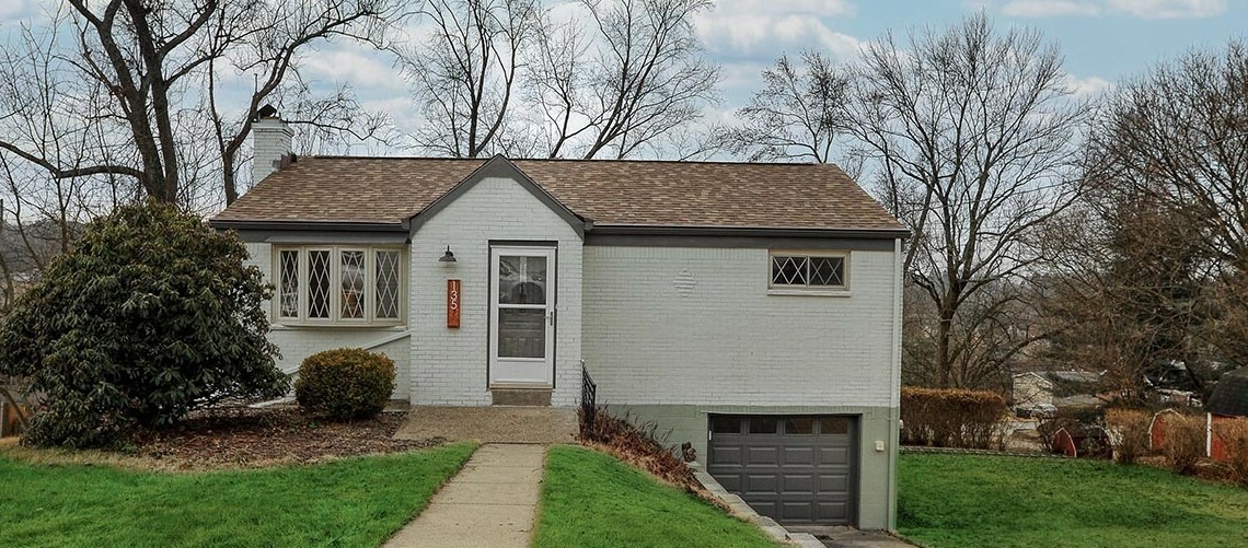 Property Photo:  135 Perryvista Ave  PA 15237 