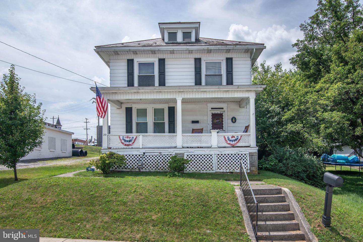 Property Photo:  20 W Maple Street  PA 17313 