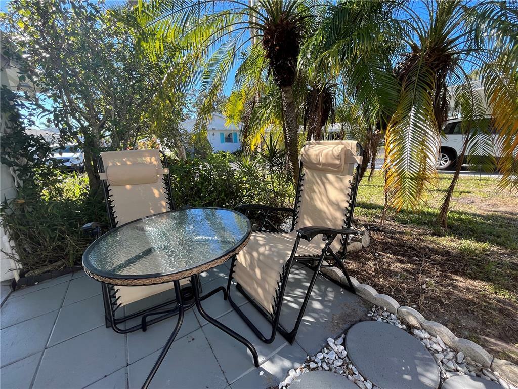 Property Photo:  6056 Lilli Way  FL 34207 