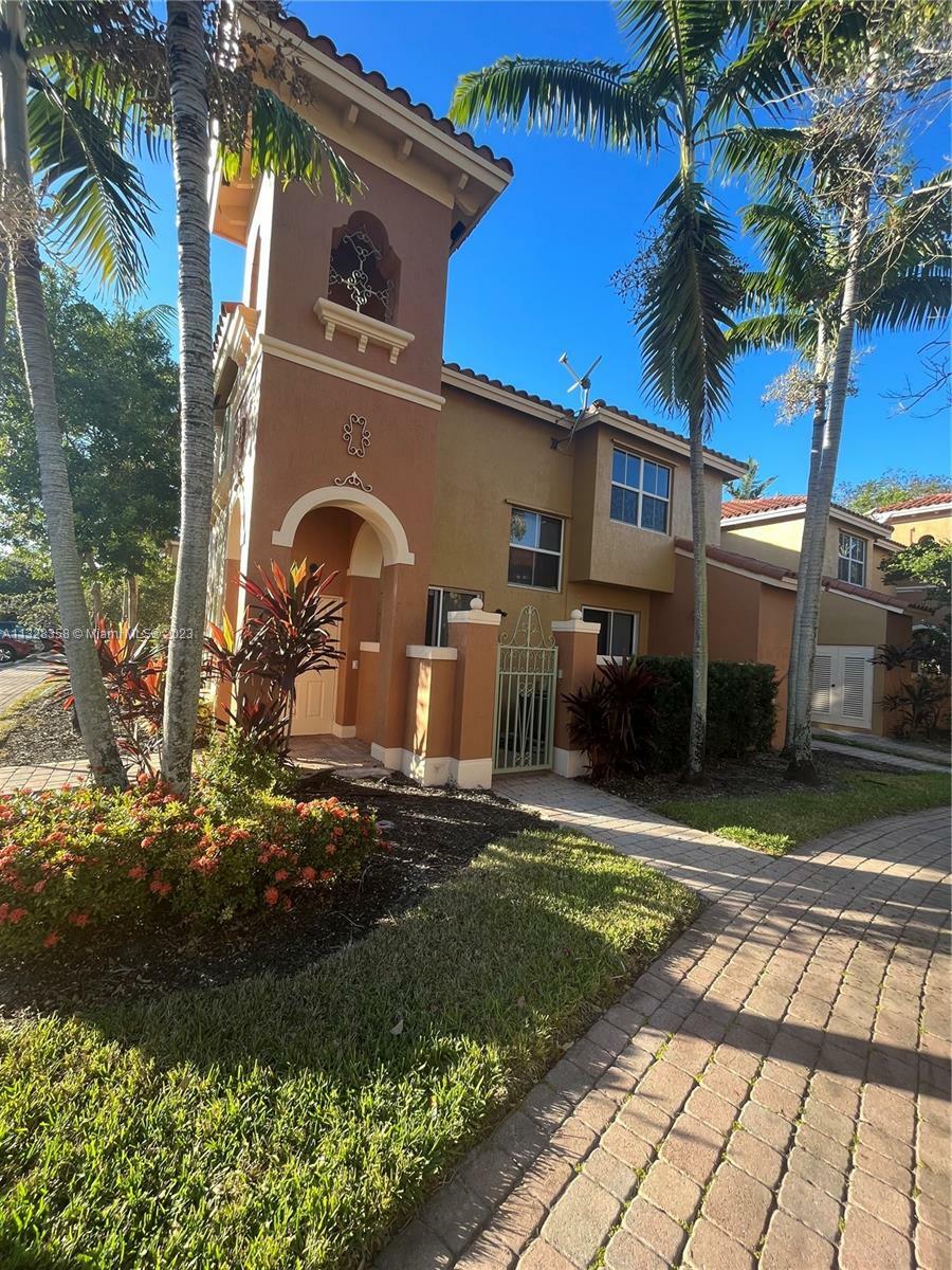 Property Photo:  14347 SW 11th St 2605  FL 33027 