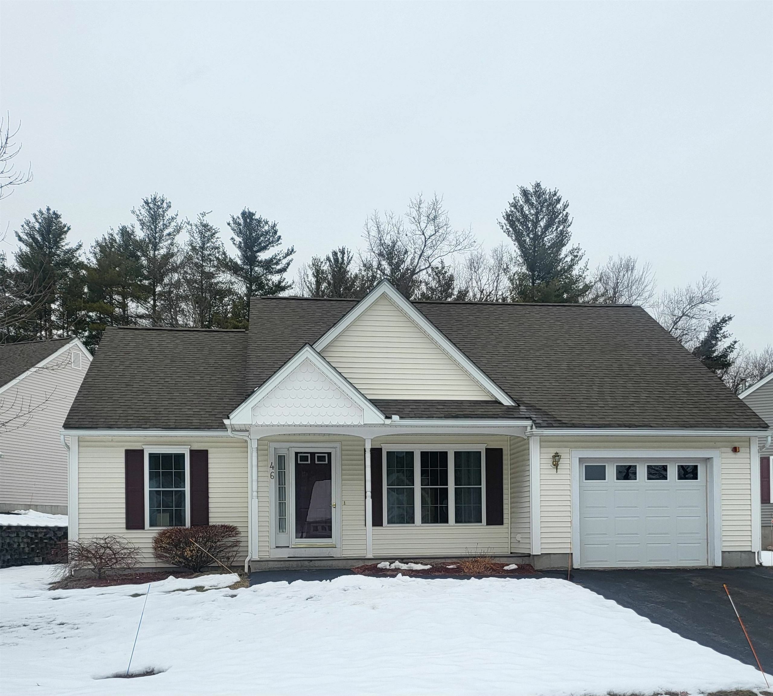 Property Photo:  46 Dixon Drive  NH 03052 