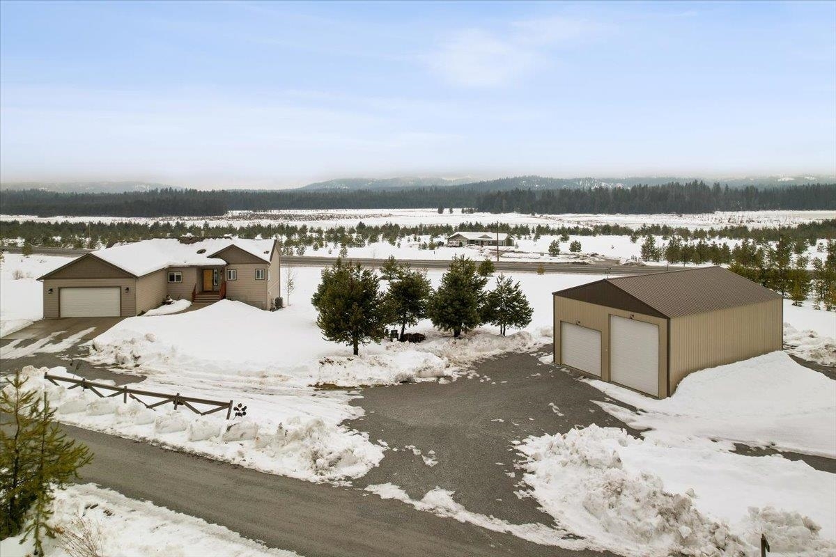 Property Photo: 5181 N Camden Rd WA 99156