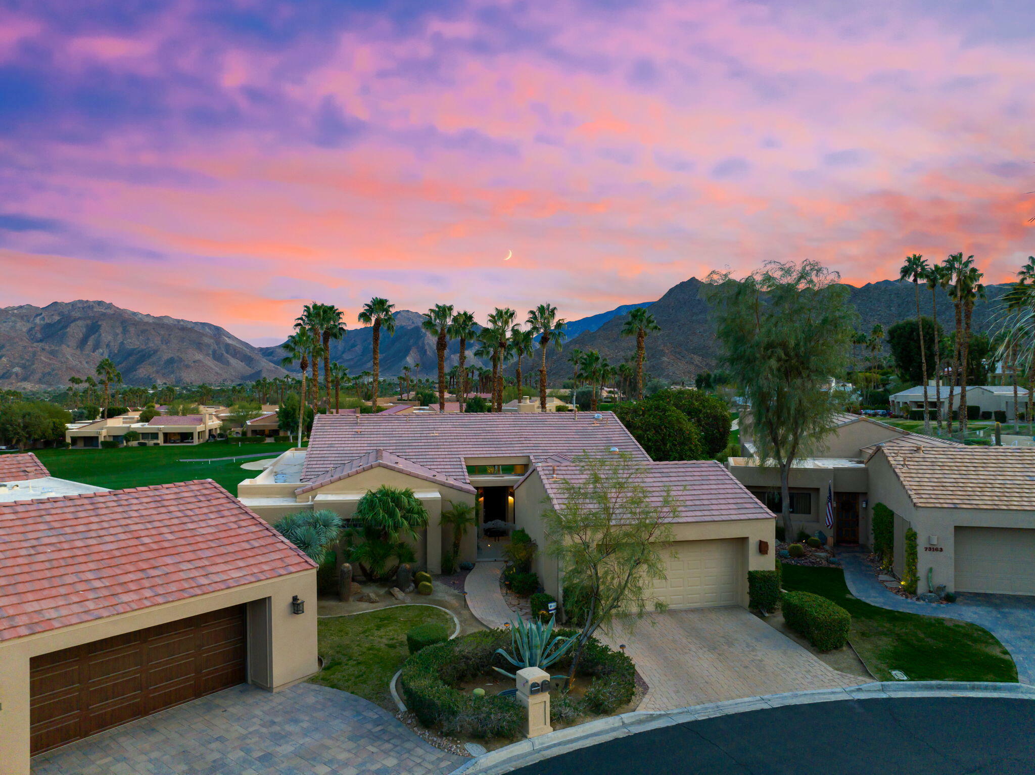 Property Photo: 73167 Silverleaf Court CA 92260