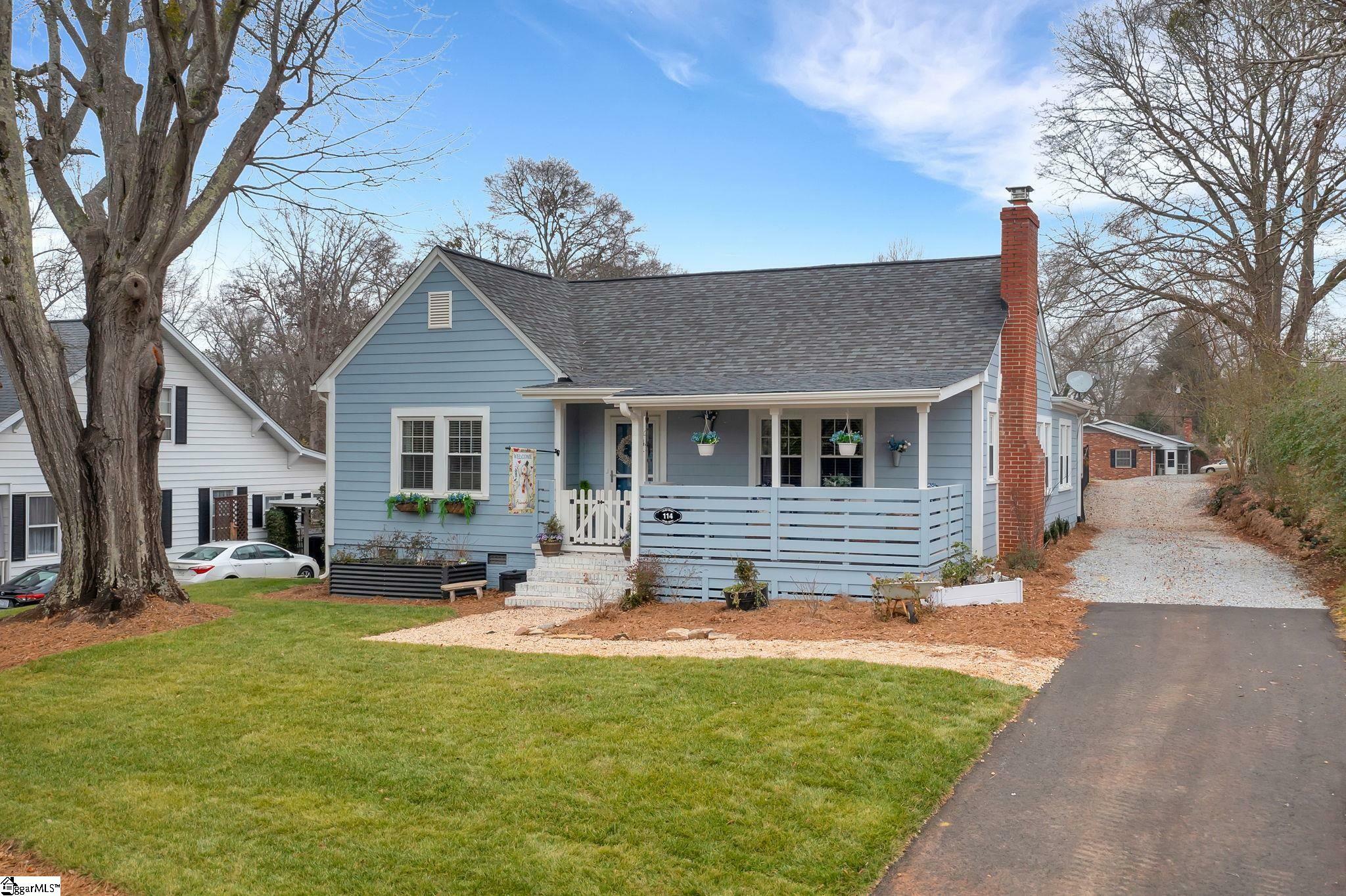 Property Photo:  114 Glassy Mountain Street  SC 29671 