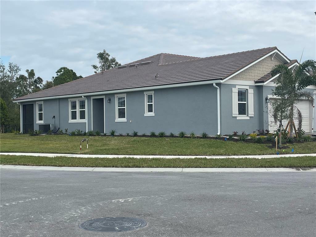 Property Photo: 12410 Asana Court FL 34293