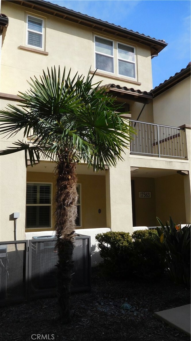 Property Photo:  17563 Waterfall Court  CA 92708 