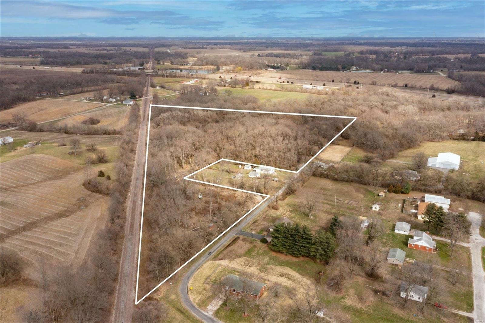 Property Photo: 335 Carson Avenue IL 62058