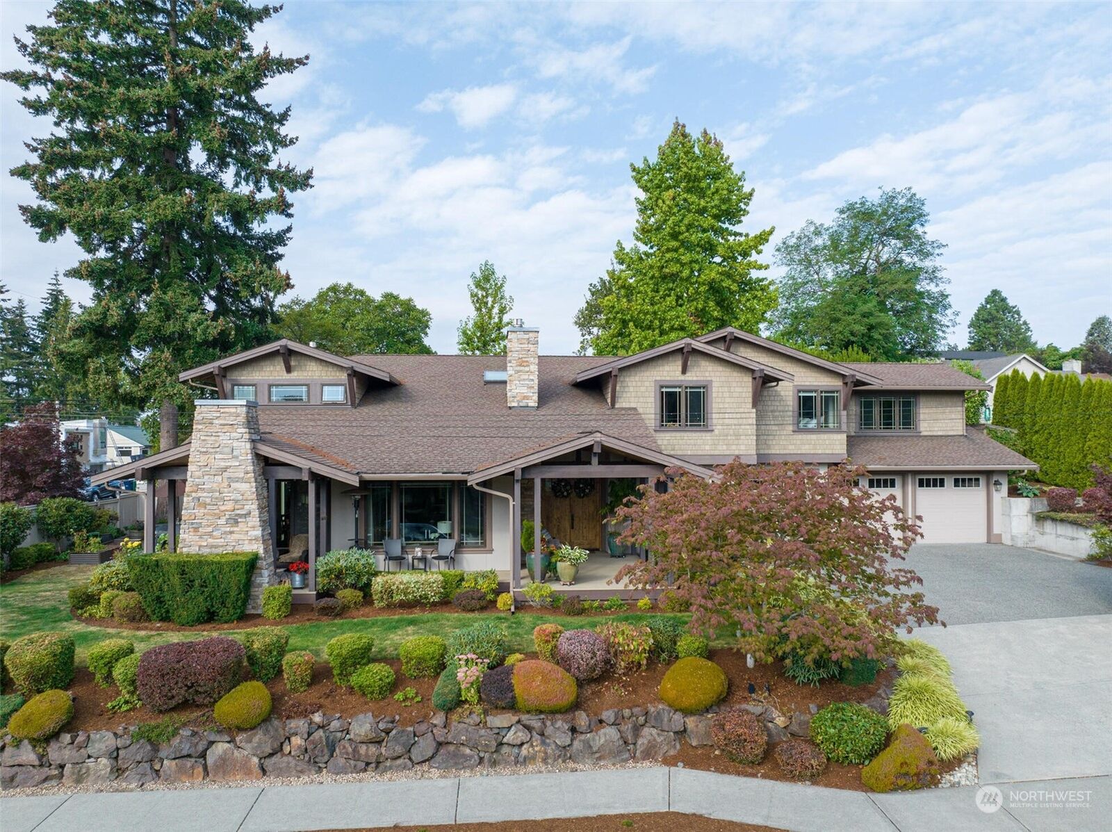 Property Photo:  805  4th Street  WA 98033 